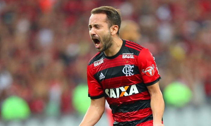 Everton Ribeiro