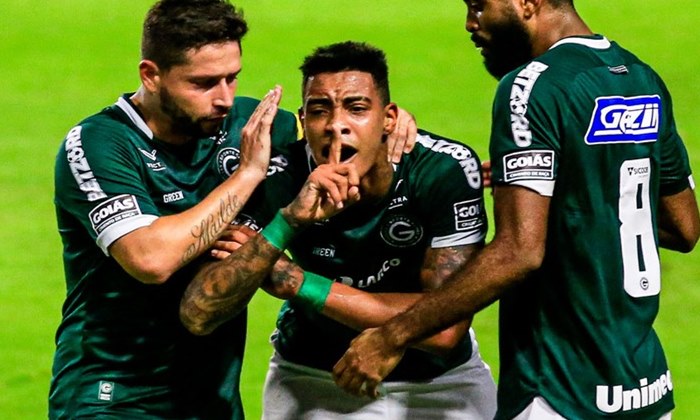 Destaque do Goiás, Alef Manga entra no radar de clubes da Série A