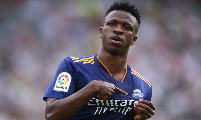 Manchester United prepara proposta para tirar Vini Jr. do Real Madrid