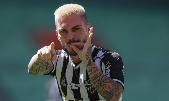 Santos entra na briga com Flu e Inter pelo meia Nathan, do Atlético