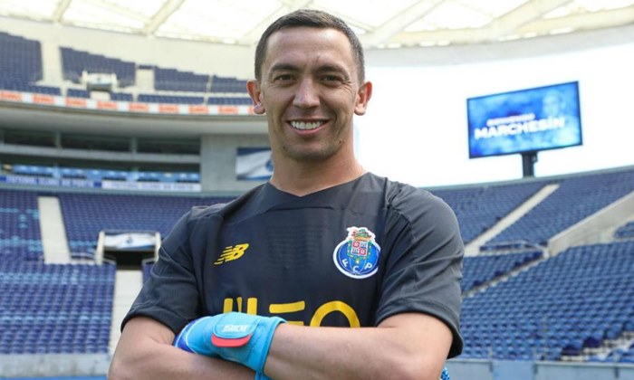 Flamengo negocia com goleiro argentino Agustin Marchesín, do Porto