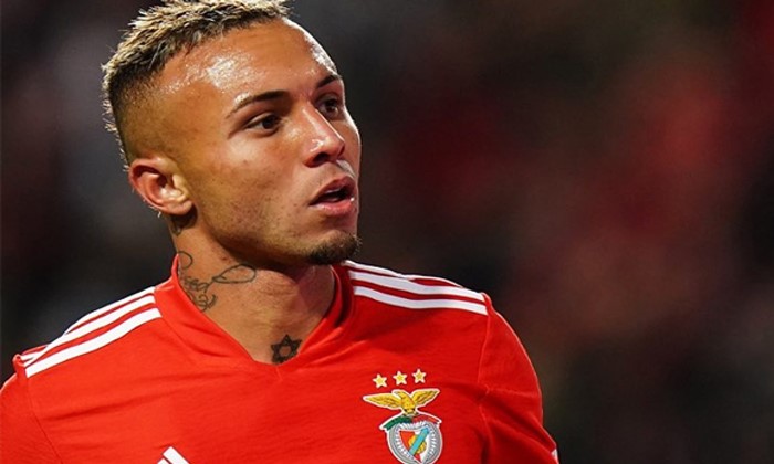 Após Marinho, Fla vai á Portugal tentar fechar com Everton Cebolinha