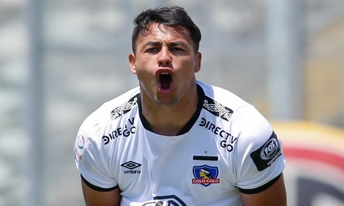 Vasco negocia com o atacante Iván Morales, artilheiro do Colo-Colo