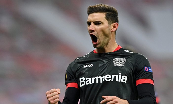 Ainda em busca de camisa 9, Palmeiras analisa o argentino Lucas Alario