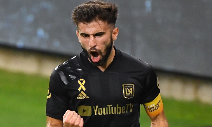 Diego Rossi aceita proposta e está perto de ser reforço do Flamengo