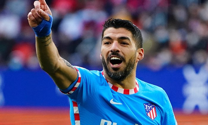 Botafogo e Corinthians demonstram interesse no uruguaio Luis Suárez