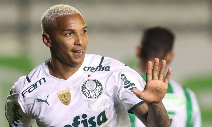 De saída do Palmeiras, Deyverson deve fechar acordo com o Vasco