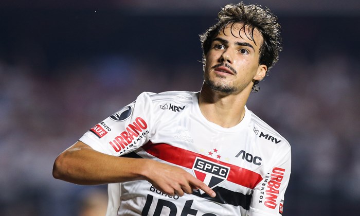 Botafogo negocia a contratação do meia Igor Gomes, do São Paulo