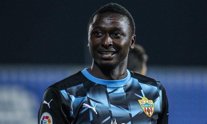 Palmeiras amplia seu radar e analisa o atacante nigeriano Umar Sadiq