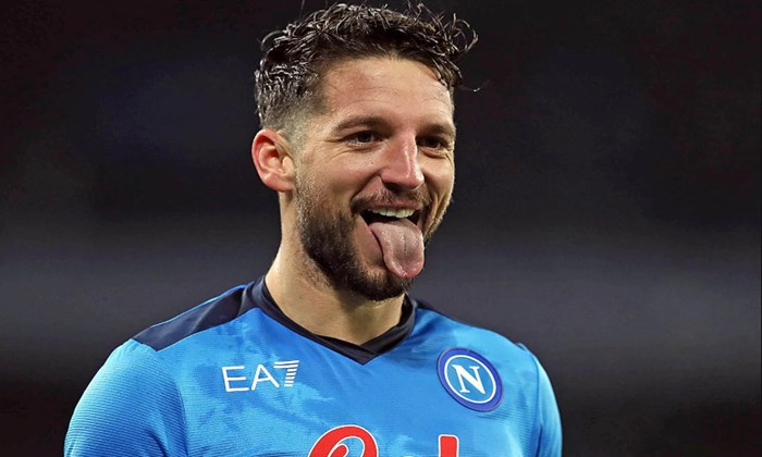 Botafogo está negociando com o atacante belga Mertens, do Napoli