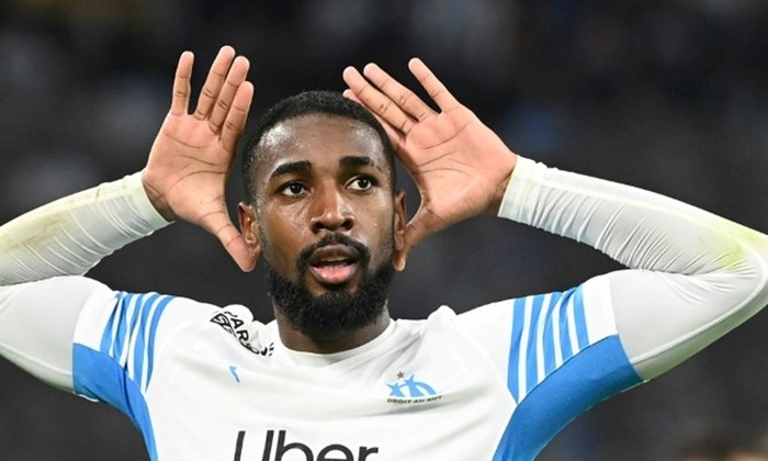 Em atrito com técnico na França, Gerson é monitorado pelo Flamengo