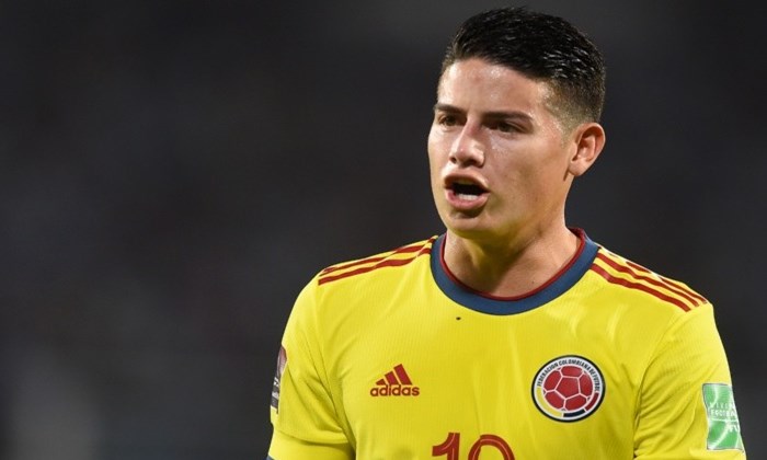 Com saída de Willian, Corinthians monitora o meia James Rodríguez