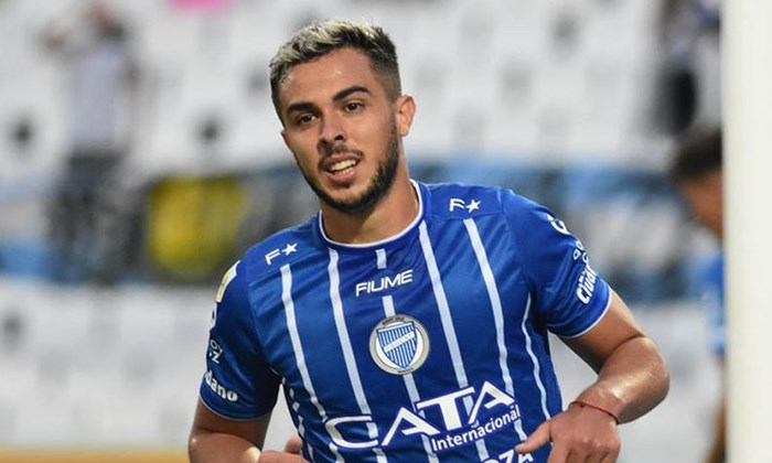 Após Bota, Palmeiras também negocia com argentino Martín Ojeda