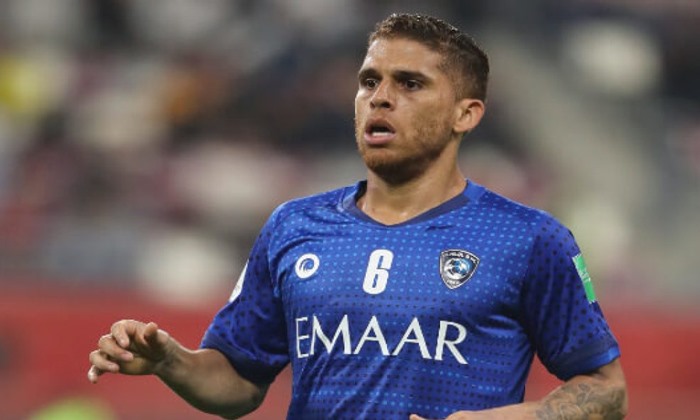 Grêmio avança nas negociações por Gustavo Cuéllar, ex-Flamengo