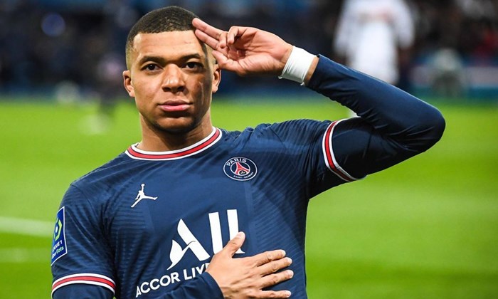 Insatisfeito no PSG, Mbappé retoma negociações com o Real Madrid