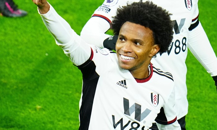 Em final de contrato, atacante Willian entra na mira do São Paulo