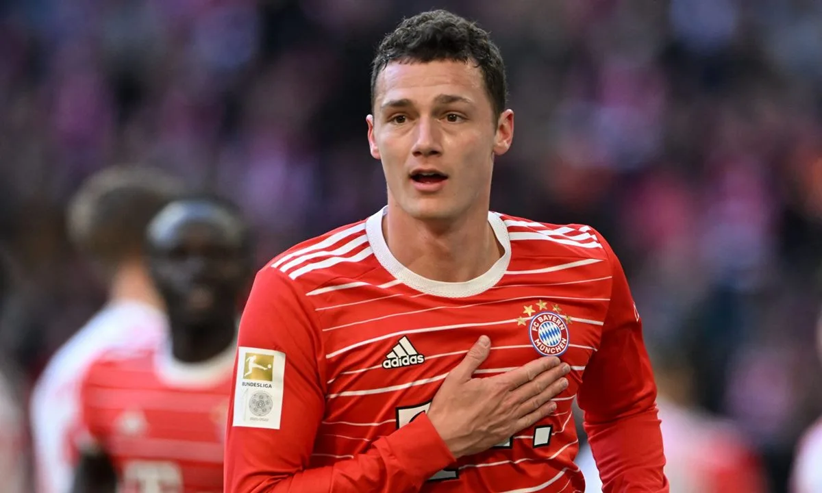 Manchester United demonstra interesse no lateral Pavard, do Bayern