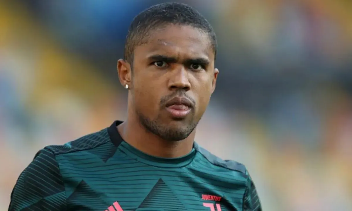 Douglas Costa decide deixar MLS e reforçar grande clube do Brasil