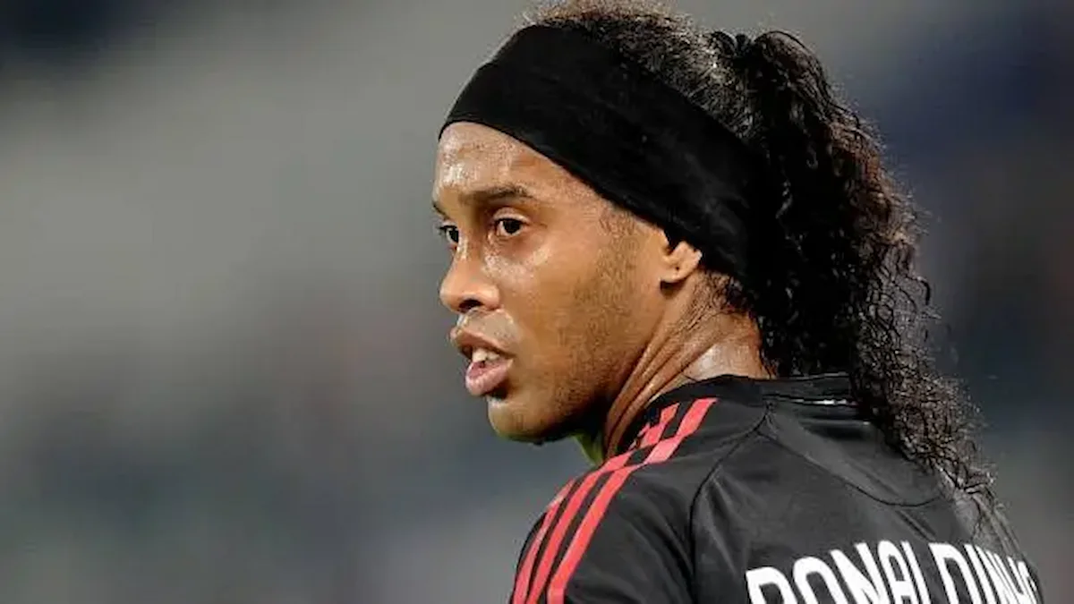 5 transferências do futebol que não aconteceram e viraram piada na web