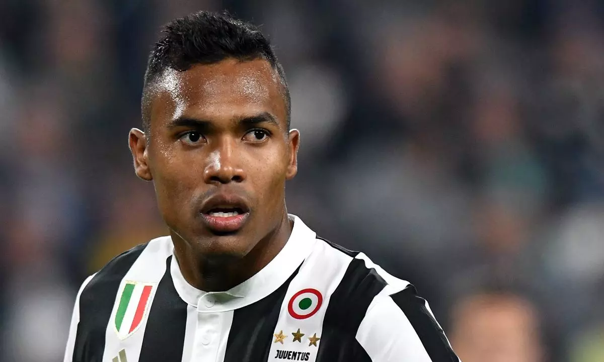 Alex Sandro recusa propostas e prioriza fechar com grande clube do Brasil