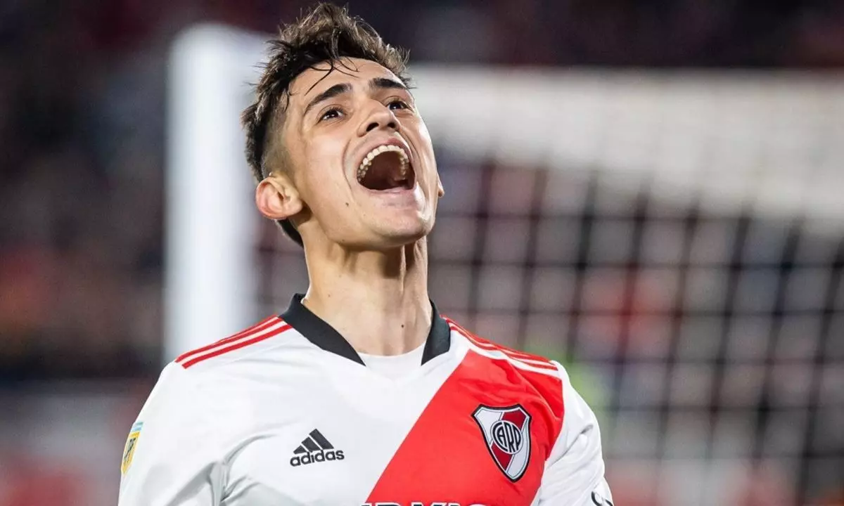 Corinthians está interessado na contratação de Pablo Solari, do River