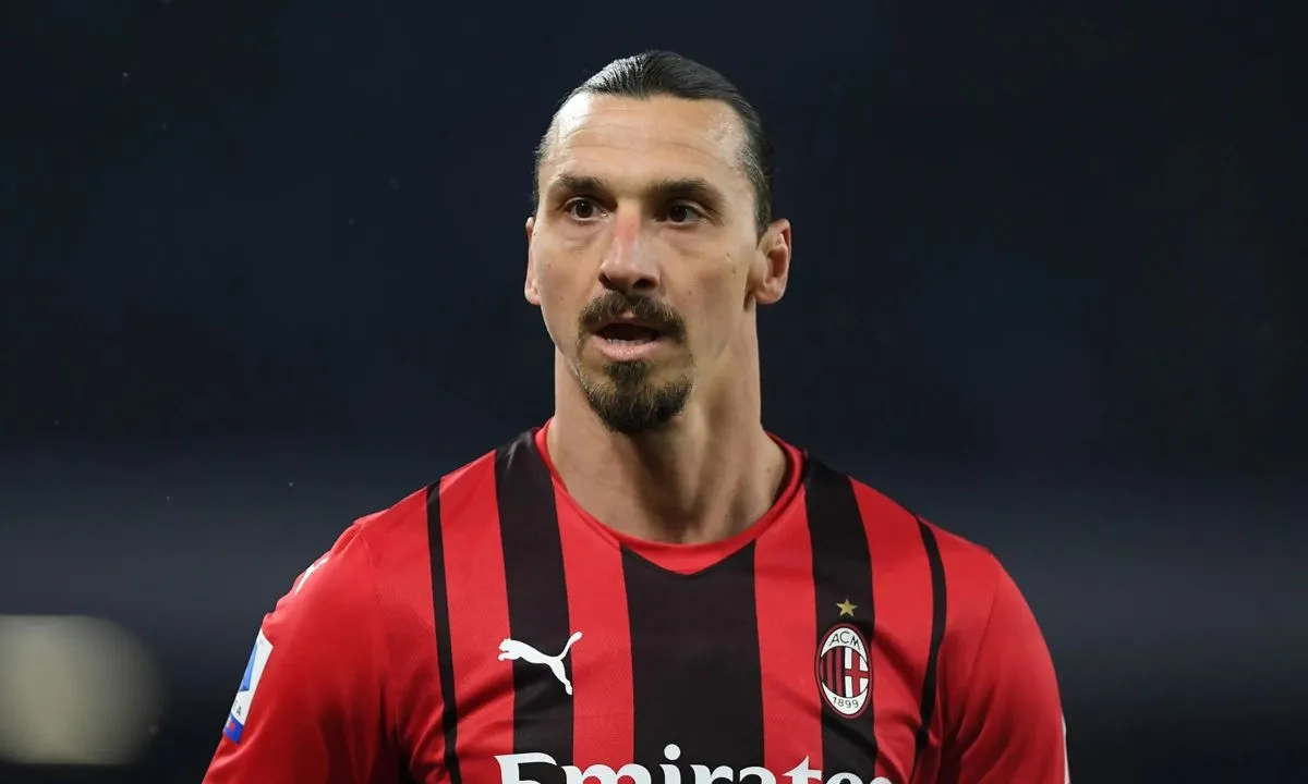 Jornalista comenta possibilidade de Ronaldo trazer Ibrahimovic ao Cruzeiro