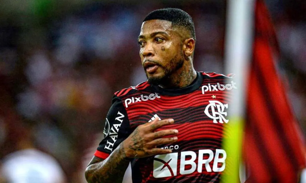Marinho é afastado pelo Flamengo e São Paulo tenta a contratação