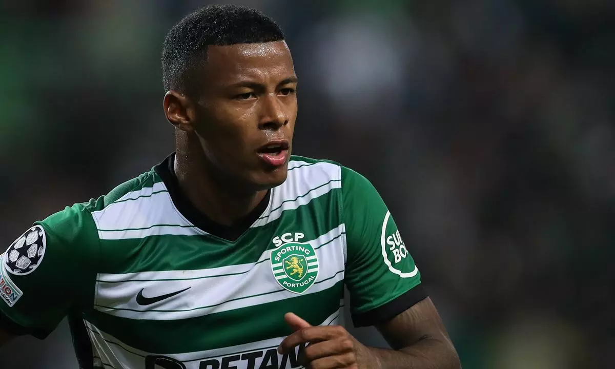 Corinthians aumenta pressão por reforços e Arthur Gomes entra na mira