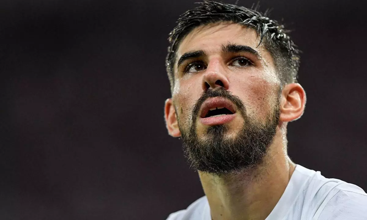 Cobiçado por rivais, Bruno Mendéz decide não renovar com Corinthians