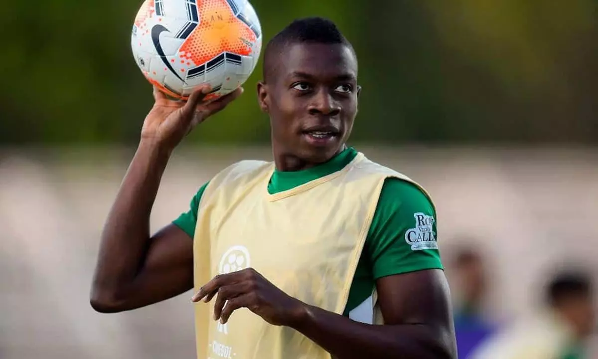 Cruzeiro acerta a contratação de Helibelton Palacios, do Elche-ESP