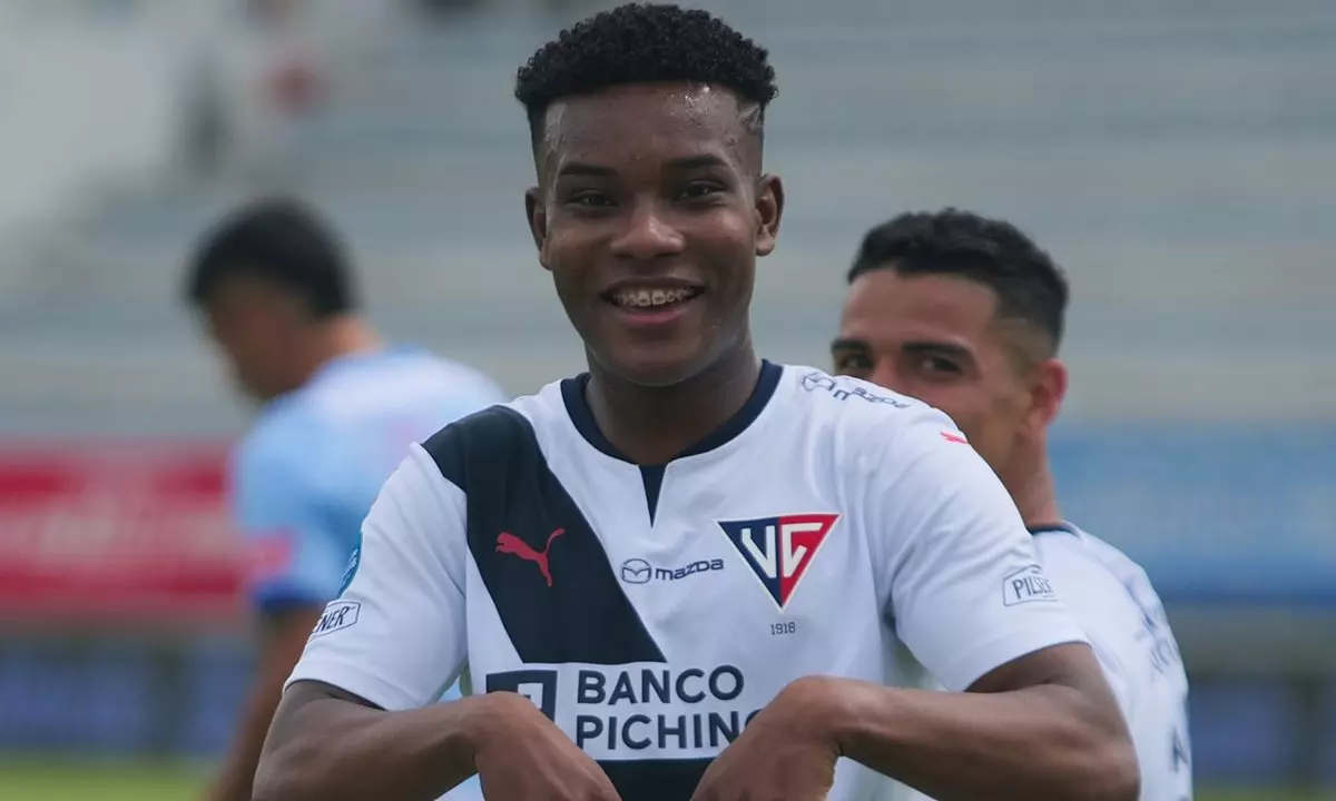 São Paulo faz proposta por Óscar Zambrano, grande promessa da LDU