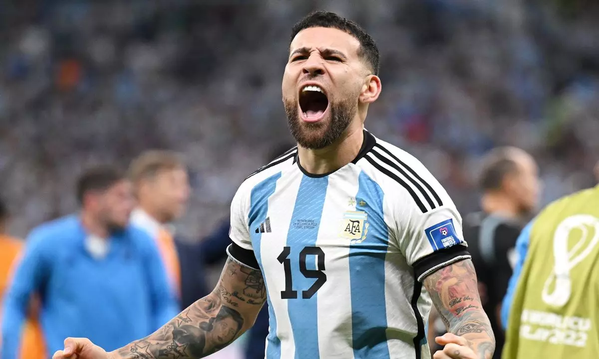 Livre no mercado, Nicolás Otamendi volta a cogitar o futebol brasileiro