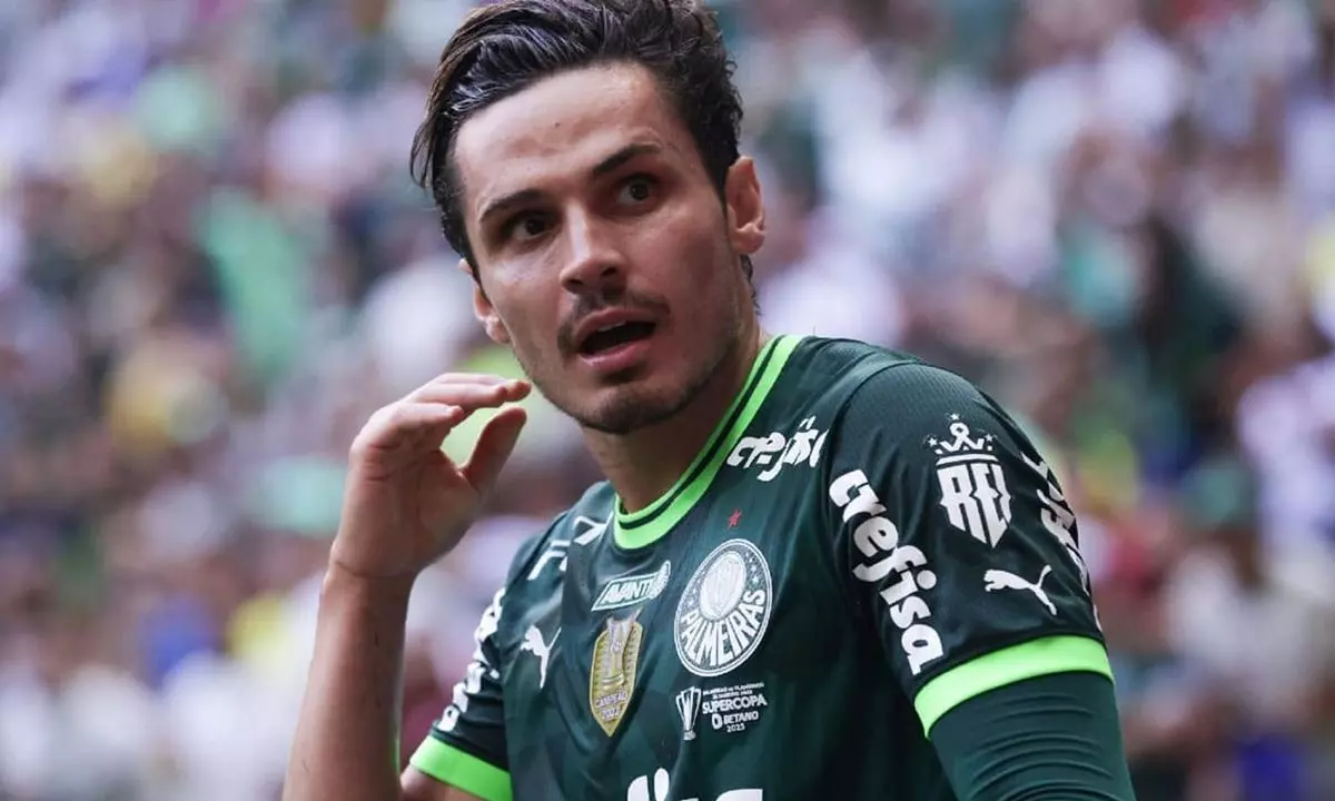 Raphael Veiga vê fim de ciclo no Palmeiras e decide onde quer jogar