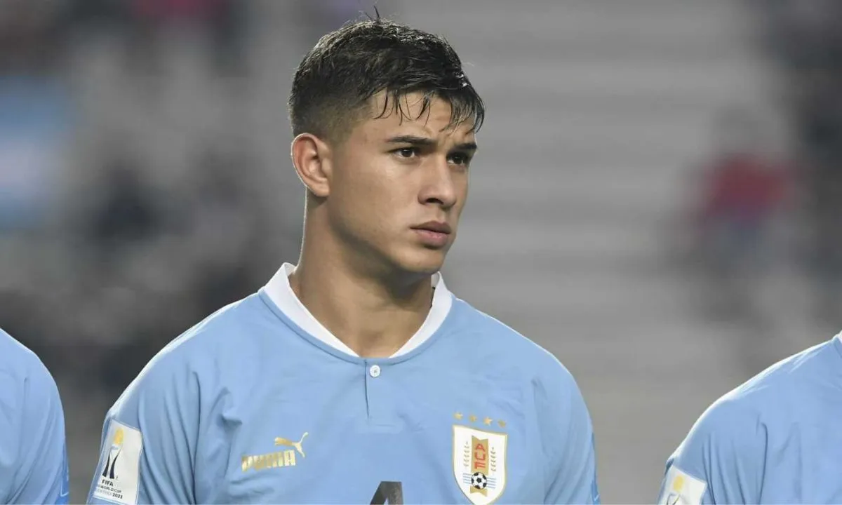Botafogo negocia com o lateral-direito uruguaio Mateo Ponte