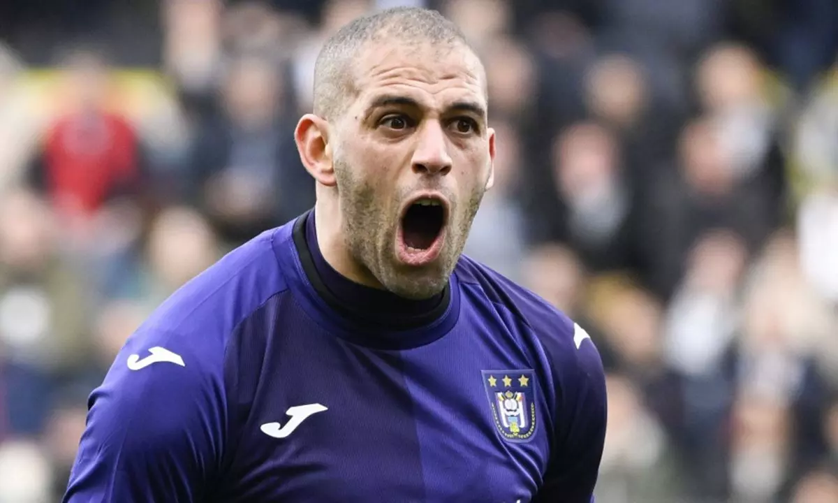 Ex-Leicester, Slimani avalia proposta para jogar no futebol brasileiro