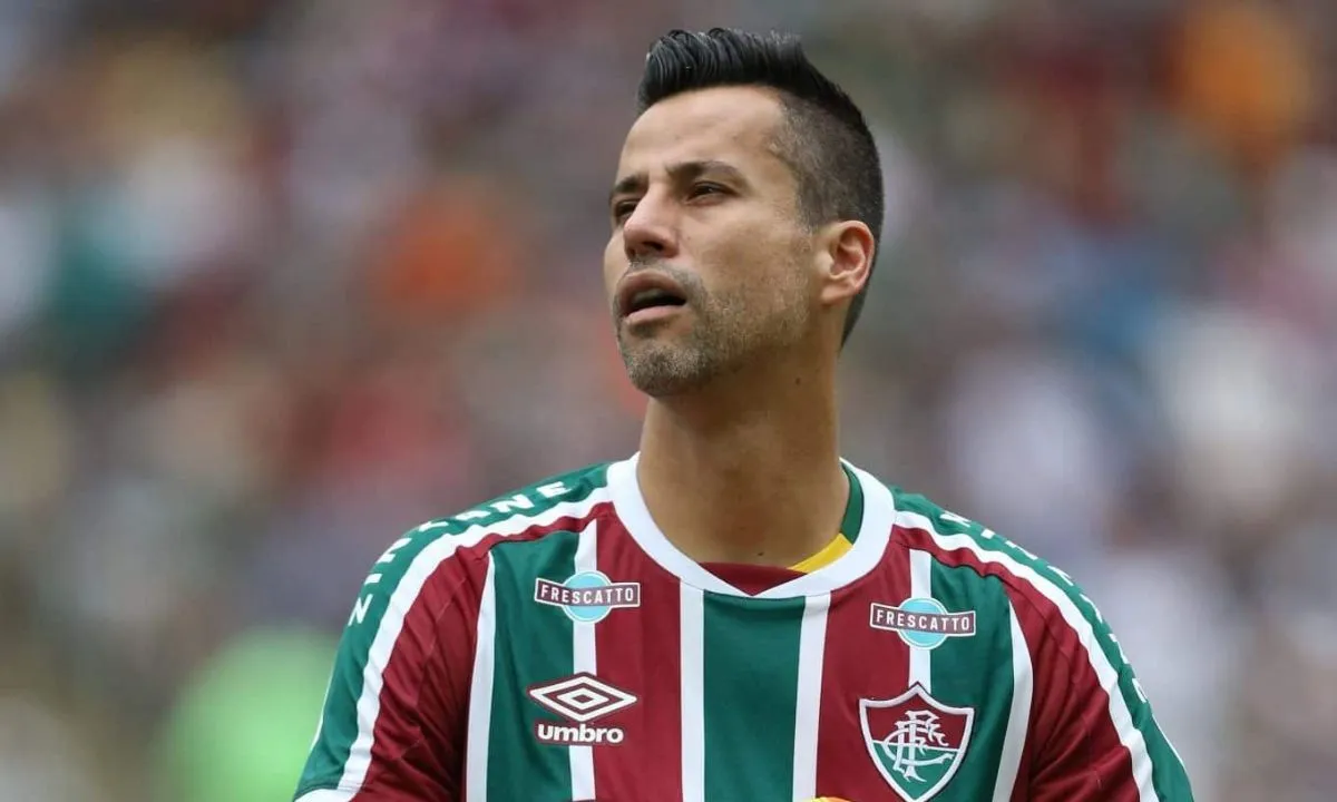 Fábio inicia negociação para deixar o Fluminense e voltar ao Cruzeiro