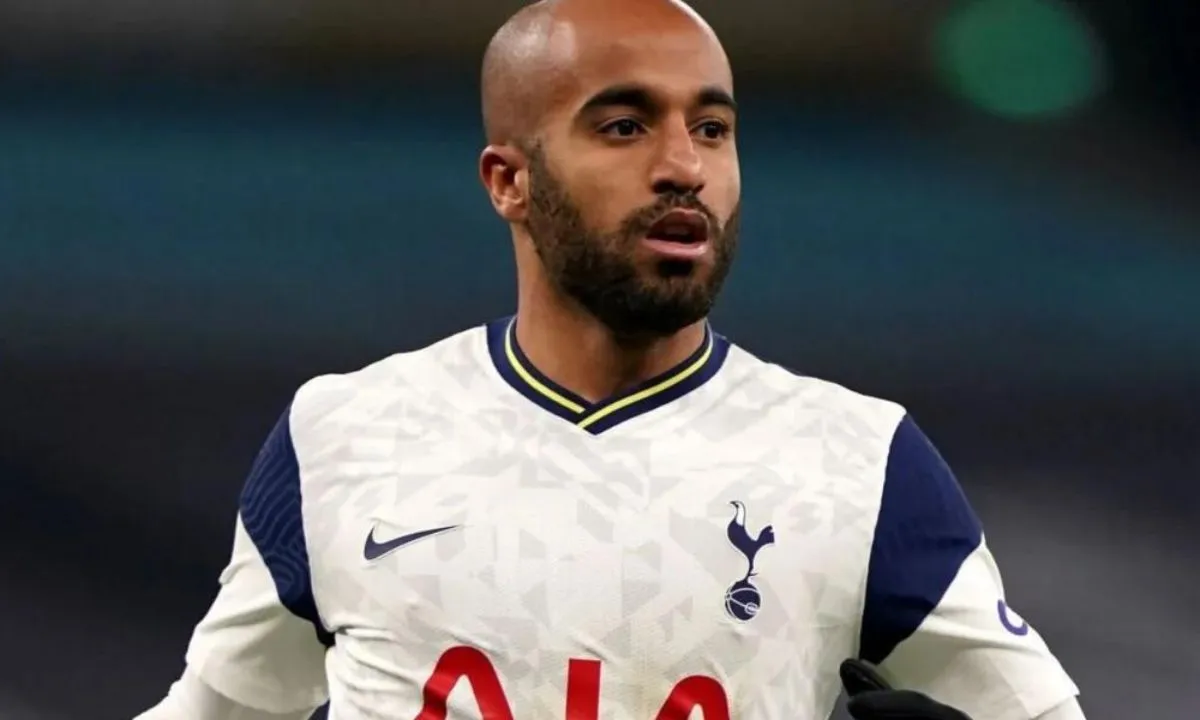 Após James, São Paulo dá cartada para fechar com Lucas Moura