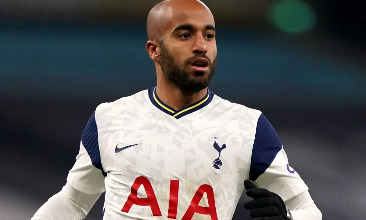 Especulado no Brasil, Lucas Moura encaminha definição de seu futuro