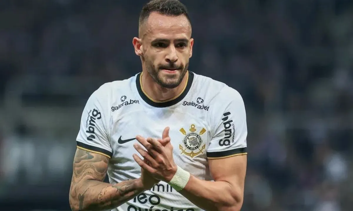 Sem renovar com Corinthians, Renato Augusto pode fechar com novo clube