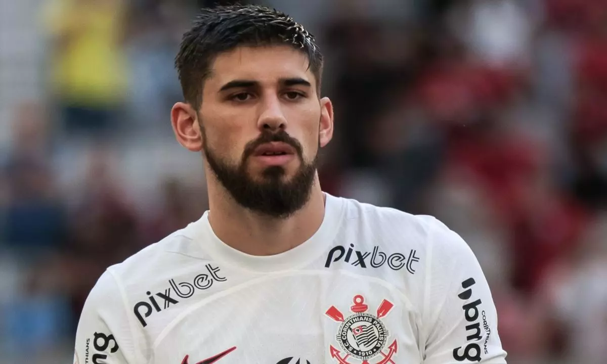 Corinthians demora e vê Bruno Mendez se aproximar do Flamengo