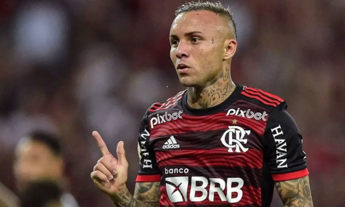 Criticado, Everton Cebolinha está na mira de dois rivais do Flamengo
