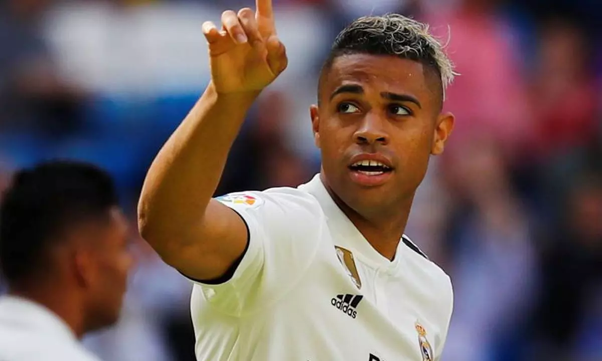 Cruzeiro, Corinthians e Santos estão de olho em Mariano Díaz, ex-Real