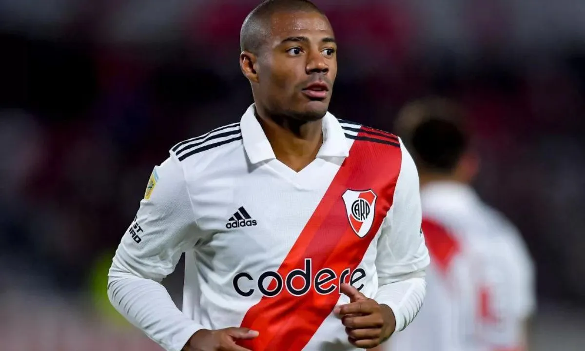 De La Cruz recusa futebol árabe e tem o Brasil como destino preferido