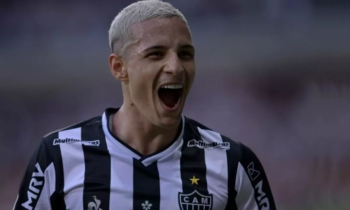 Atlético-MG pode balançar com proposta de rival por Guilherme Arana