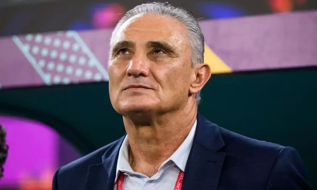 Tite comunica o Corinthians que tem pré-acordo com o Flamengo
