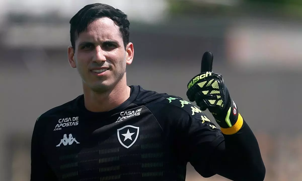 Alvo de gigante brasileiro, Gatito Fernández pode deixar o Botafogo