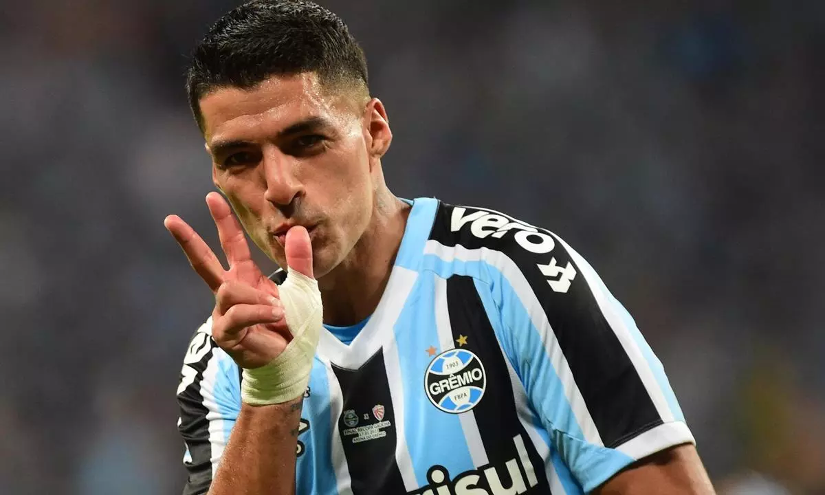 Se despedindo do Grêmio, Suárez encaminha acordo com novo clube
