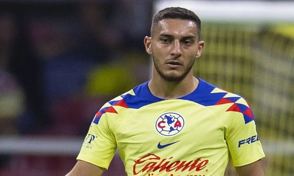 Flamengo tem interesse no zagueiro uruguaio Sebastián Cáceres