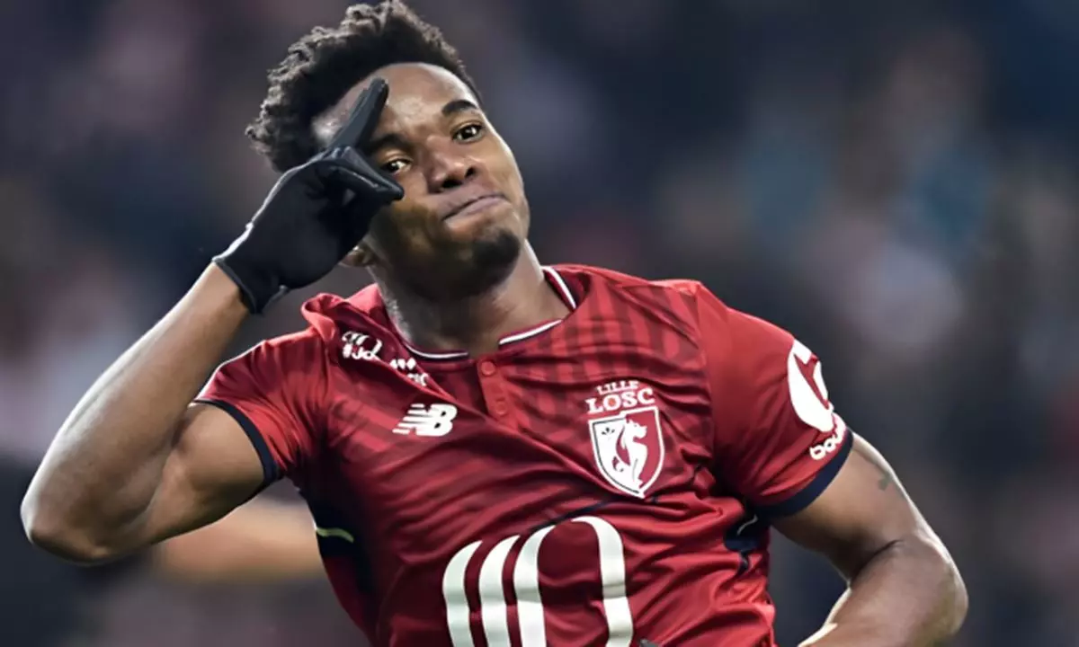Thiago Mendes manifesta desejo de retornar ao São Paulo em 2024