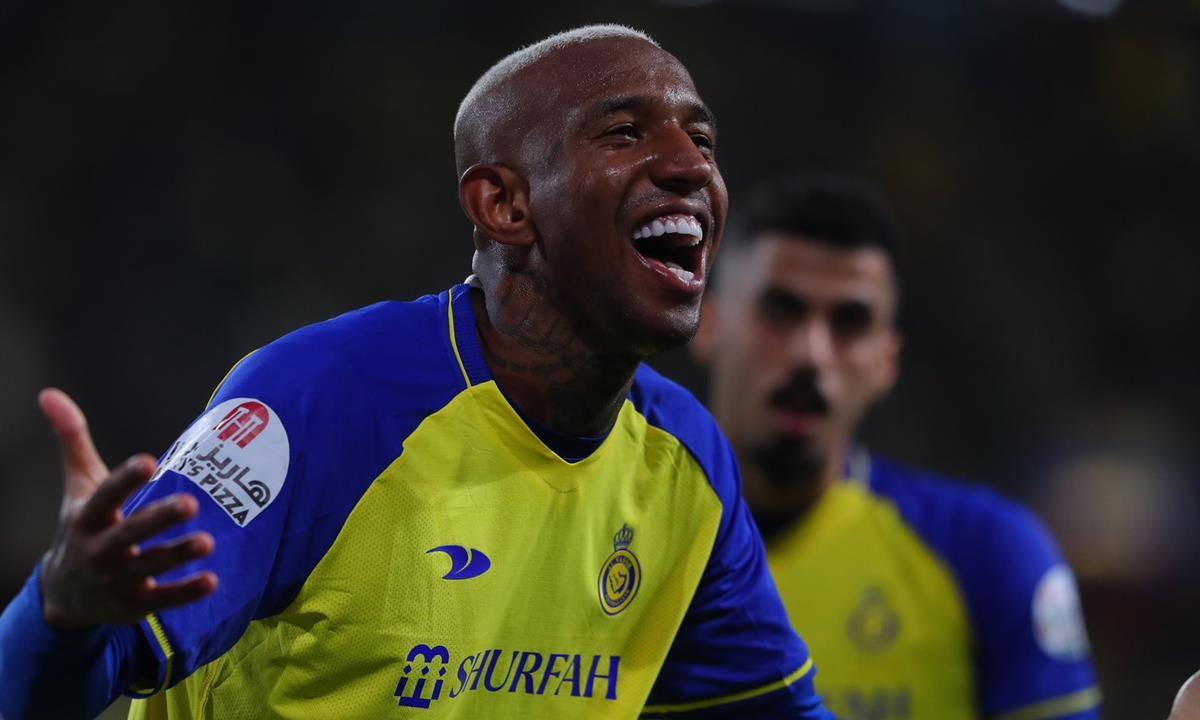 Anderson Talisca se anima, mas tem condição para retornar ao Brasil